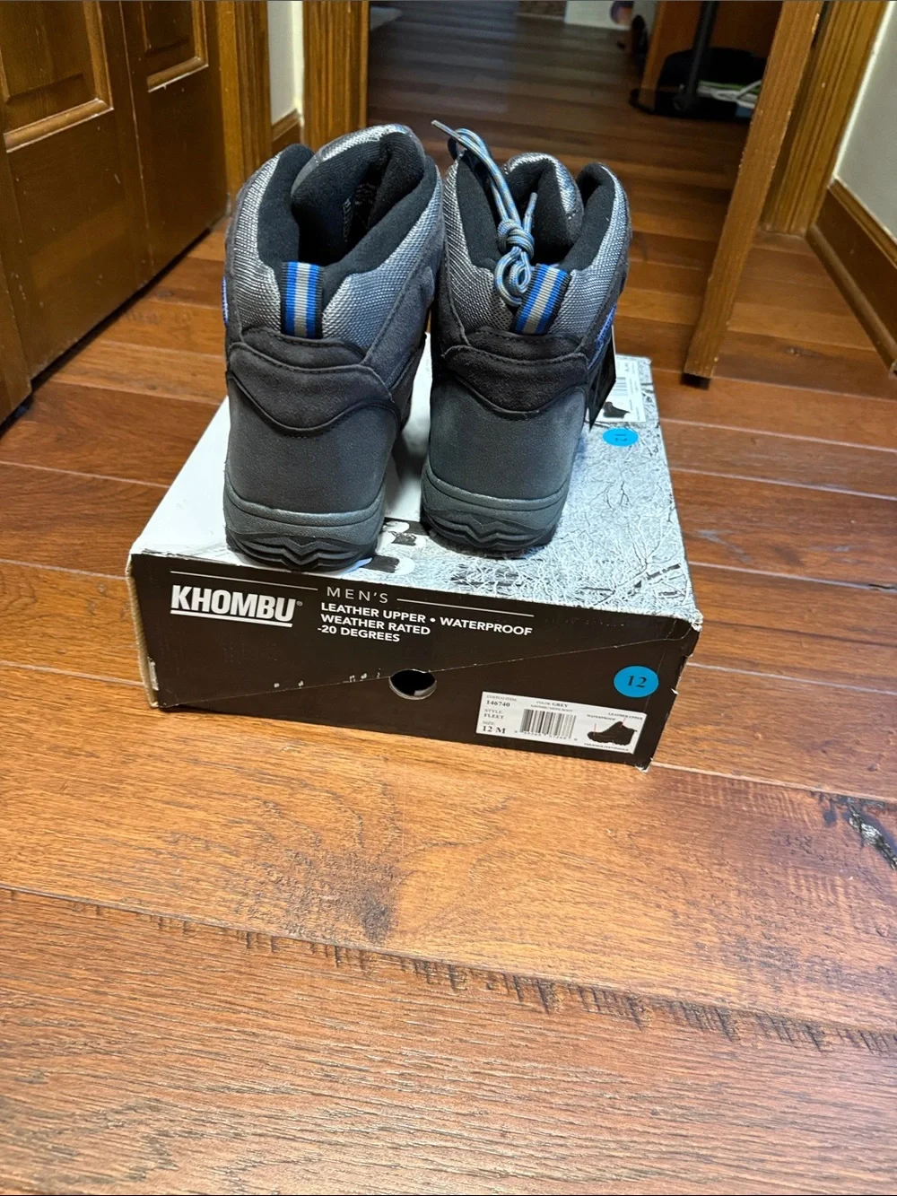 Khombu Men's Fleet Black and Blue Leather  Waterproof Snow Boots
